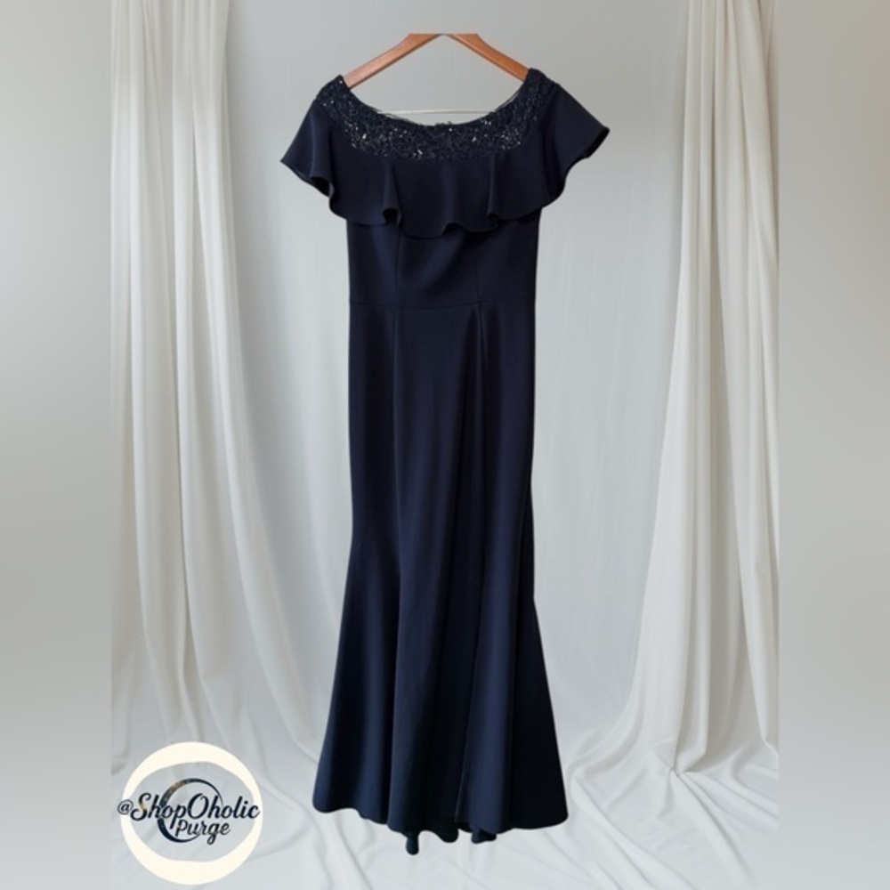 Vince Camuto Navy Blue Off Shoulder dress Ruffle Gown Size 4 fancy classy